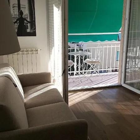 Monolocale Hotel *